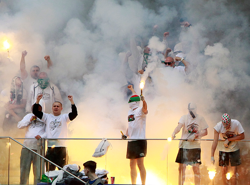 Illustration for article titled Yes, This Is A Normal Thing For A Soccer Crowd To Look Like